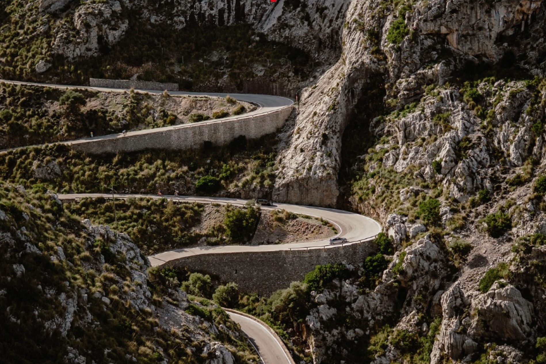 Motorradfahren auf Mallorca: Entdecken Sie die Insel auf zwei Rädern