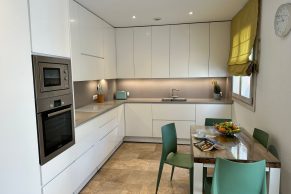 14bdf487-0794-44c5-9350-d480b503be1a