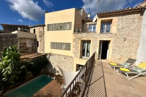 22c937d1-b5a2-4036-898f-2795df4d151c