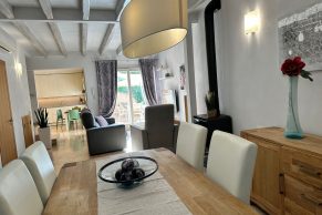 d0ffcdf5-3fa1-4d93-8351-baf3d3773b6a